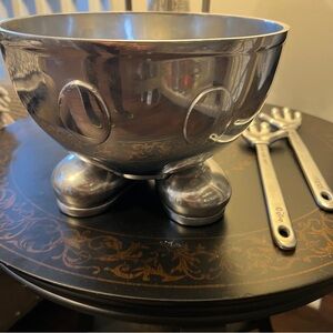 Disney Mickey Mouse Footed Salad Bowl Serving Set